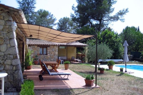 pergola-jena-mougins-74D4E8E08-3570-7811-01FD-E425670589D6.jpg